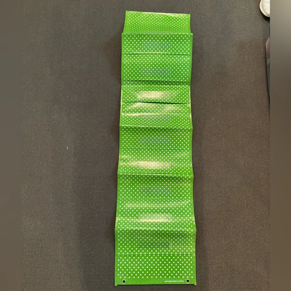 Hanging File Storage Pocket Chart - Picture 1 of 6